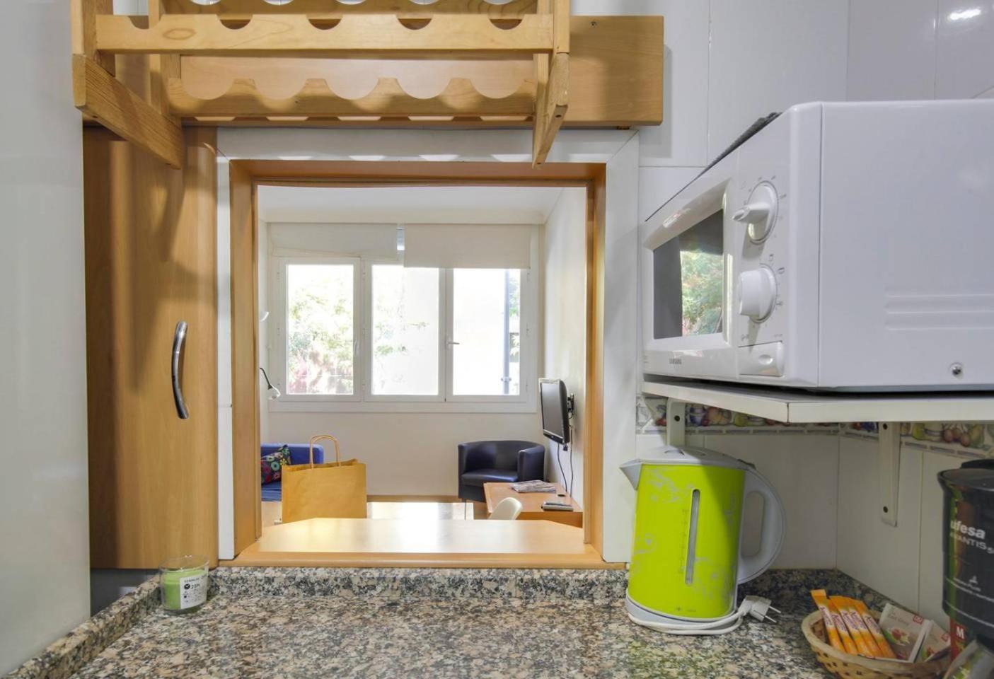 Cozy 2 Bedroom Next To Arc De Triomf Barcelona Exterior photo
